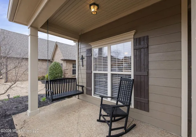 Homes for sale in Southaven, MS | 5900 S Foxdale Loop, Southaven, MS 38672 | MLS# 4141994