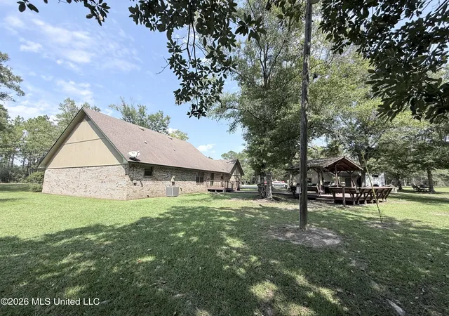 Photo 3 of Single family home for sale at 6312 Bond Hl Rd, Moss Point, MS 39562 | MLS# 4141760 | Listing updated on 2026-08-23