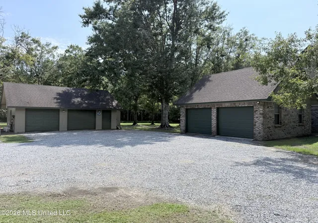 Photo 4 of Single family home for sale at 6312 Bond Hl Rd, Moss Point, MS 39562 | MLS# 4141760 | Listing updated on 2026-08-23