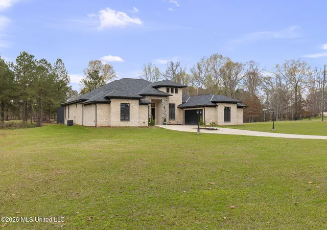 Photo 3 of Single family home for sale at 125 Breckenridge Dr, Brandon, MS 39042 | MLS# 4141849 | Listing updated on 2026-09-02