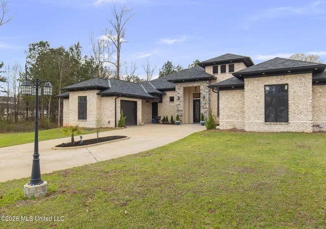 Photo 4 of Single family home for sale at 125 Breckenridge Dr, Brandon, MS 39042 | MLS# 4141849 | Listing updated on 2026-09-02