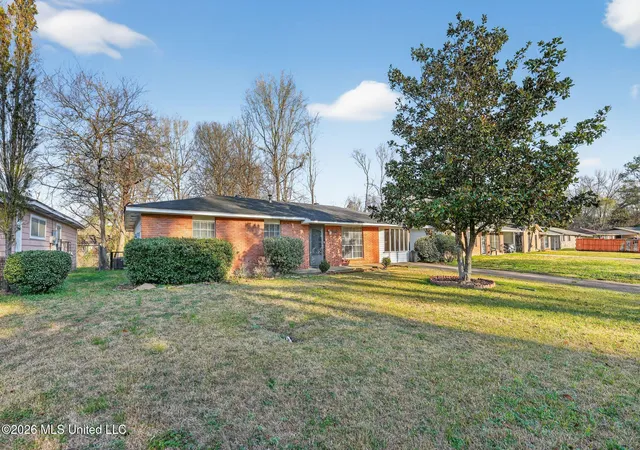 Photo 2 of Single family home for sale at 6559 George Washington Dr, Jackson, MS 39213 | MLS# 4142363 | Listing updated on 2026-09-16