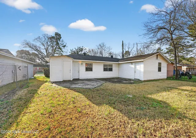 Photo 3 of Single family home for sale at 6559 George Washington Dr, Jackson, MS 39213 | MLS# 4142363 | Listing updated on 2026-09-16