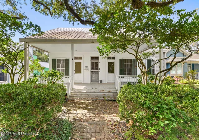 3rd image of 509 Washington Ave, Ocean Springs, MS 39564 | MLS# 4142195