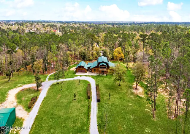 Homes for sale in Kiln, MS | 7190 Paradise Rd, Kiln, MS 39556 | MLS# 4146601