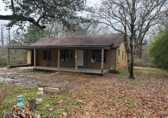 Photo 3 of Single family home for sale at 2161 W Mcdowell Rd, Jackson, MS 39204 | MLS# 4142329 | Listing updated on 2026-03-30