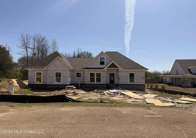 Homes for sale in Senatobia, MS | 111 Carolina Cir, Senatobia, MS 38668 | MLS# 4142357