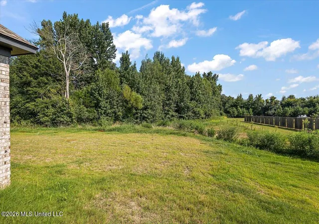 Photo 32 of Sale Pending at 111 Carolina Cir, Senatobia, MS 38668 | MLS# 4142357 | Listing updated on 2026-09-10