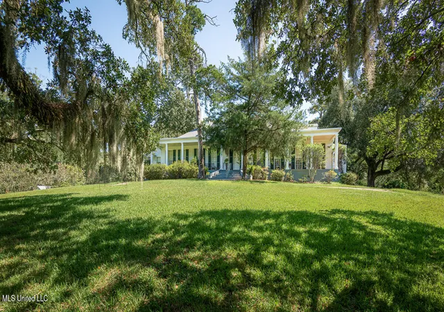 3rd image of 131 Winchester Rd, Natchez, MS 39120 | MLS# 4142609
