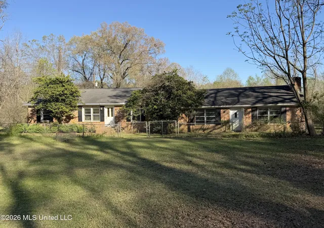 1st image of 11 Knotts Rd, Natchez, MS 39120 | MLS# 4142464