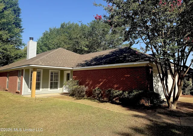 Photo 2 of Single family home for sale at 490 Brookstone Dr, Madison, MS 39110 | MLS# 4142514 | Listing updated on 2026-08-05