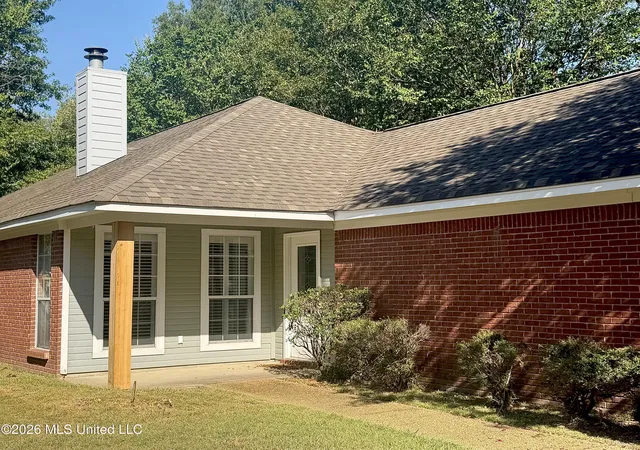 Photo 3 of Single family home for sale at 490 Brookstone Dr, Madison, MS 39110 | MLS# 4142514 | Listing updated on 2026-08-05