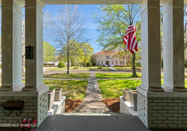 Homes for sale in Hattiesburg, MS | 410 4Th Ave, Hattiesburg, MS 39401 | MLS# 4144111