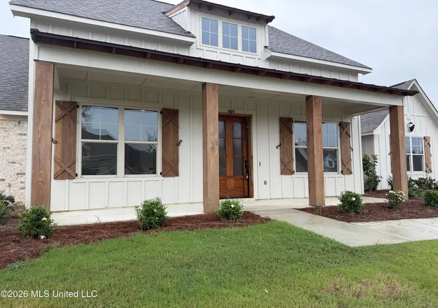 Homes for sale in Brandon, MS | 805 Albany St, Brandon, MS 39042 | MLS# 4142562