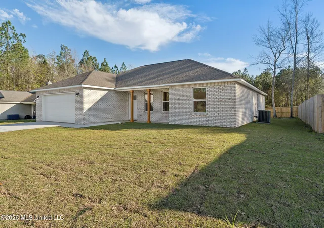 Homes for sale in Gautier, MS | 8195 Redstone Dr, Gautier, MS 39553 | MLS# 4142630