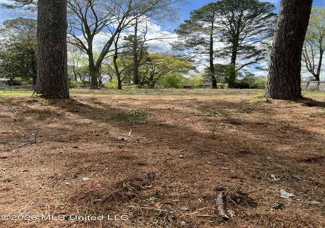 Photo 2 of Land for sale at 4319 Liberty Hl Rd, Jackson, MS 39206 | MLS# 4142605 | Listing updated on 2026-07-14