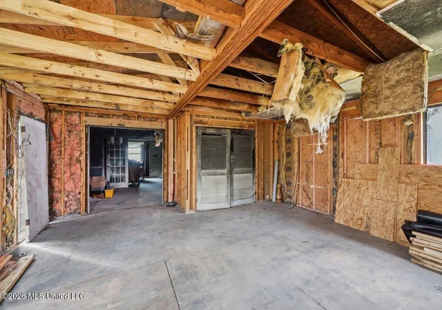 Photo 3 of Single family home for sale at 236 Cherry Hl Dr, Jackson, MS 39212 | MLS# 4142955 | Listing updated on 2026-06-01