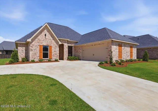 Homes for sale in Flowood, MS | 142 Palace Xing, Flowood, MS 39232 | MLS# 4142743