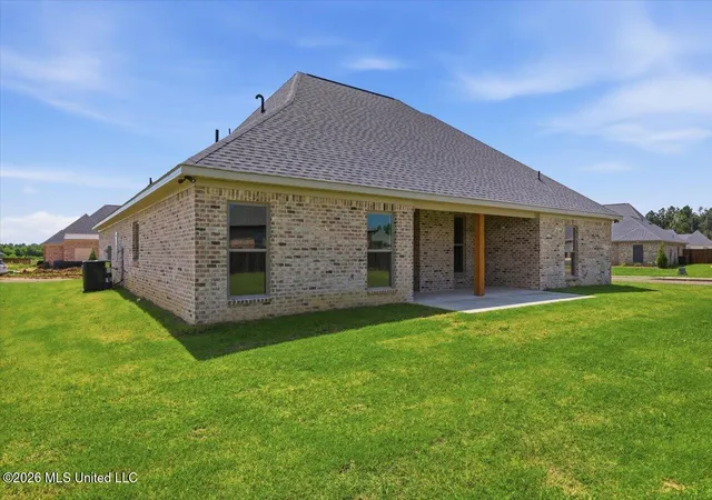 Homes for sale in Flowood, MS | 142 Palace Xing, Flowood, MS 39232 | MLS# 4142743