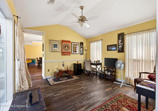 Homes for sale in Diamondhead, MS | 88386 E Diamondhead Dr, Diamondhead, MS 39525 | MLS# 4146941