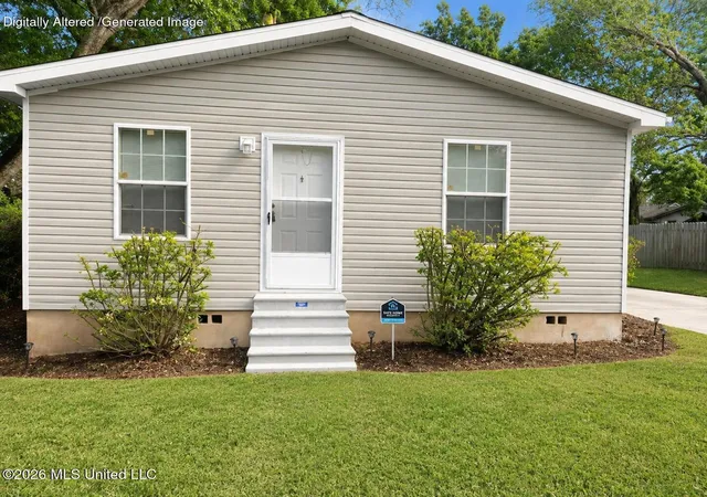 Photo 1 of Sale Pending at 202 Lasalle St, Natchez, MS 39120 | MLS# 4143785 | Listing updated on 2026-08-31