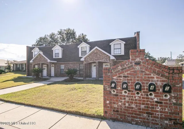2nd image of 406 Russell Ave, Long Beach, MS 39560 | MLS# 4143015