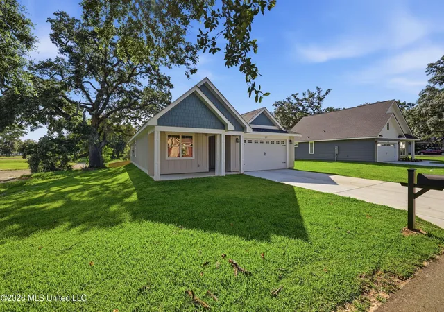 Photo 3 of Single family home for sale at 127 Iberville Dr, Biloxi, MS 39531 | MLS# 4152404 | Listing updated on 2026-09-15