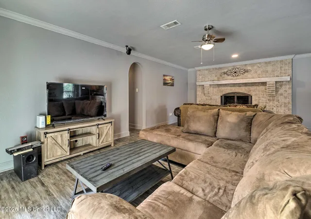Photo 3 of Sale Pending at 12424 Crestwood Dr, Gulfport, MS 39503 | MLS# 4143141 | Listing updated on 2026-09-13