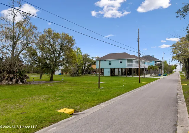 14th image of 206 St Joseph St, Waveland, MS 39576 | MLS# 4143182