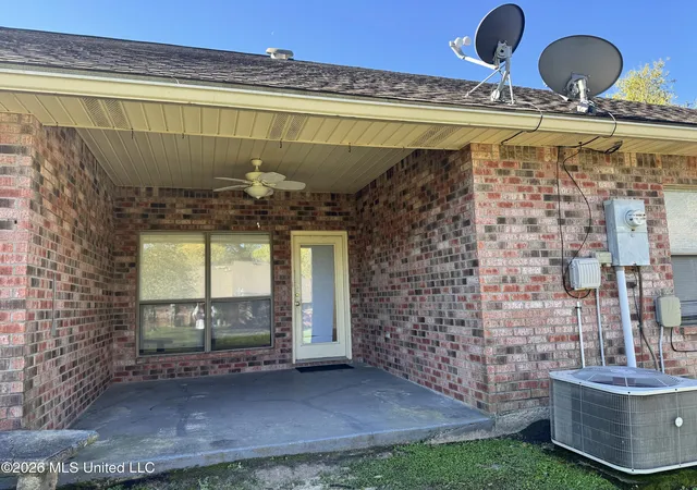 Homes for sale in Diamondhead, MS | 1256 Kapalama Wy, Diamondhead, MS 39525 | MLS# 4143316