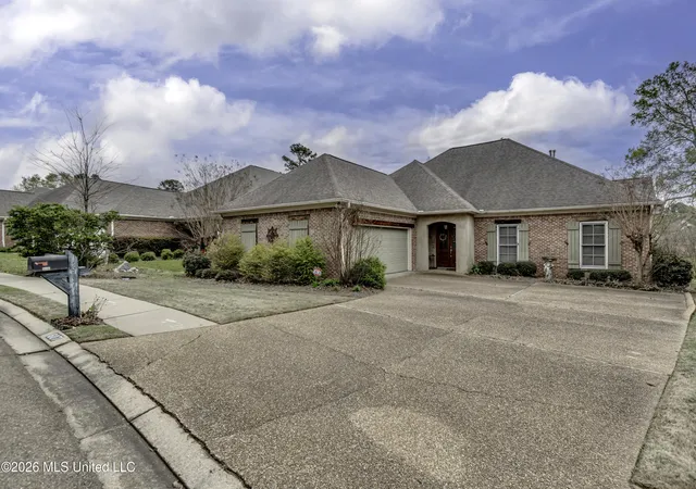 Photo 1 of Sale Pending at 607 Willow Ct Cir, Brandon, MS 39047 | MLS# 4145958 | Listing updated on 2026-10-01