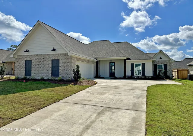 Photo 1 of Single family home for sale at 302 Tremont Dr, Florence, MS 39073 | MLS# 4143539 | Listing updated on 2026-09-14