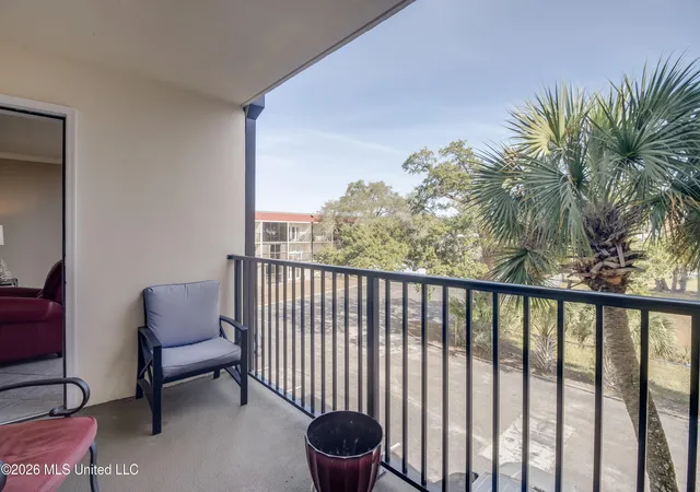 Homes for sale in Biloxi, MS | 2046 Beach Blvd, Biloxi, MS 39531 | MLS# 4143327