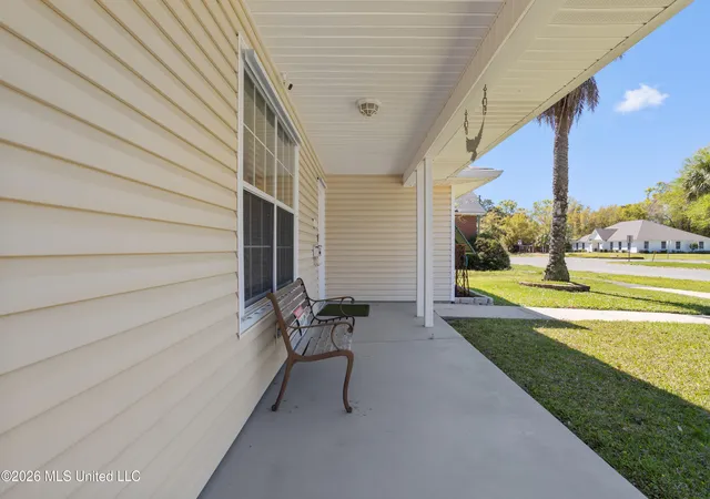 Photo 4 of Single family home for sale at 2108 23rd Avenue, Gulfport, MS 39501 | MLS# 4143989 | Listing updated on 2026-04-29