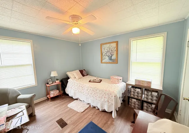 Photo 4 of Single family home for sale at 2221 Long St, Grenada, MS 38901 | MLS# 4143551 | Listing updated on 2026-07-24