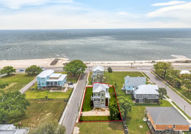 82nd image of 119 Jefferson Davis Ave, Biloxi, MS 39530 | MLS# 4144801