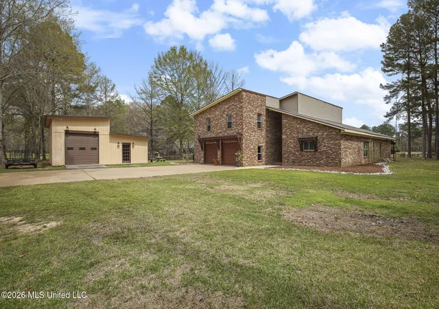 Homes for sale in Florence, MS | 185 W Neal Rd, Florence, MS 39073 | MLS# 4144029