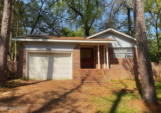 Photo 1 of Single family home for sale at 1955 Ventura Dr, Jackson, MS 39204 | MLS# 4144186 | Listing updated on 2026-10-14