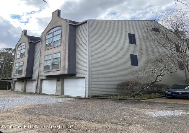 1st image of 1313 Roxbury Ct, Jackson, MS 39211 | MLS# 4143730
