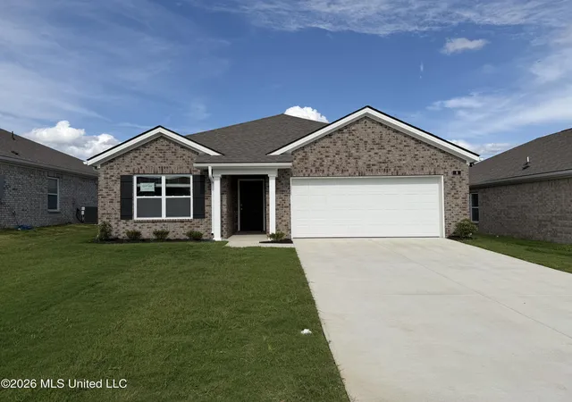 Homes for sale in Byhalia, MS | 9 S Thorn Tree St, Byhalia, MS 38611 | MLS# 4143761