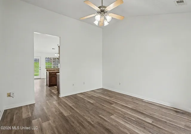 Photo 3 of Sale Pending at 5646 Casey Ln, Southaven, MS 38671 | MLS# 4144059 | Listing updated on 2026-07-29