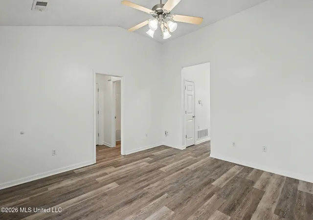 Photo 3 of Sale Pending at 5646 Casey Ln, Southaven, MS 38671 | MLS# 4144059 | Listing updated on 2026-07-29