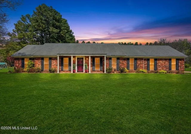 Photo 1 of Single family home for sale at 5600 Rolling Hills Dr, Olive Branch, MS 38654 | MLS# 4144125 | Listing updated on 2026-08-18
