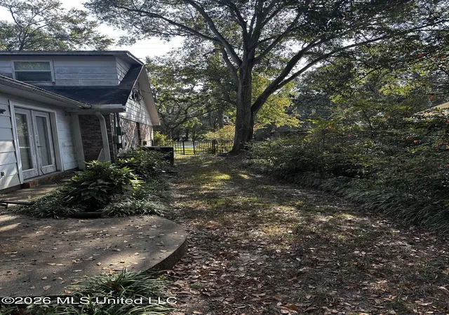 5th image of 3911 Washington Ave, Pascagoula, MS 39581 | MLS# 4144003