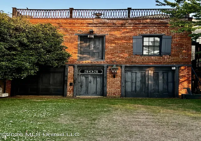 1st image of 303 N Commerce St, Natchez, MS 39120 | MLS# 4144106
