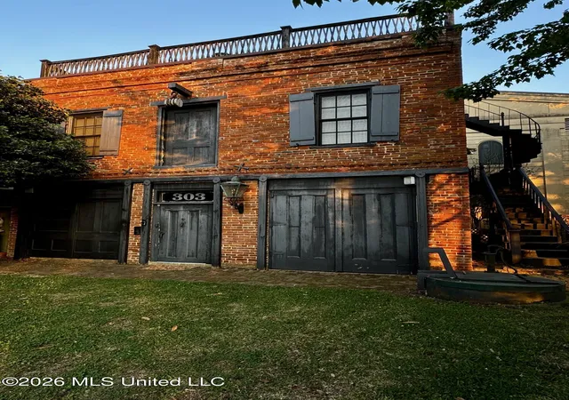 2nd image of 303 N Commerce St, Natchez, MS 39120 | MLS# 4144106