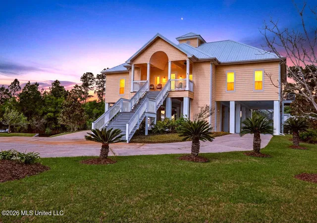 Photo 3 of Single family home for sale at 138 Hanakealoha Pl, Diamondhead, MS 39525 | MLS# 4144726 | Listing updated on 2026-04-30
