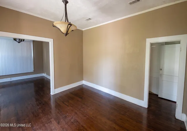 4th image of 221 E Center St, Canton, MS 39046 | MLS# 4144212