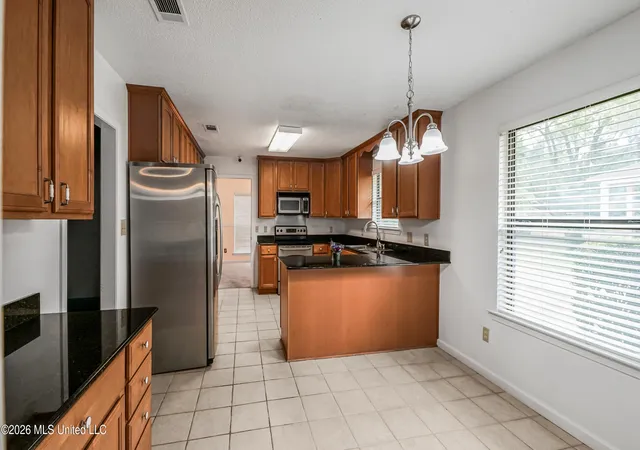 3rd image of 1301 Heidenheim St, Pascagoula, MS 39581 | MLS# 4144373