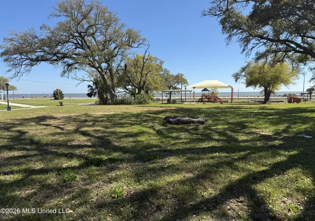 1st image of 121 Acacia Ave, Biloxi, MS 39530 | MLS# 4144291